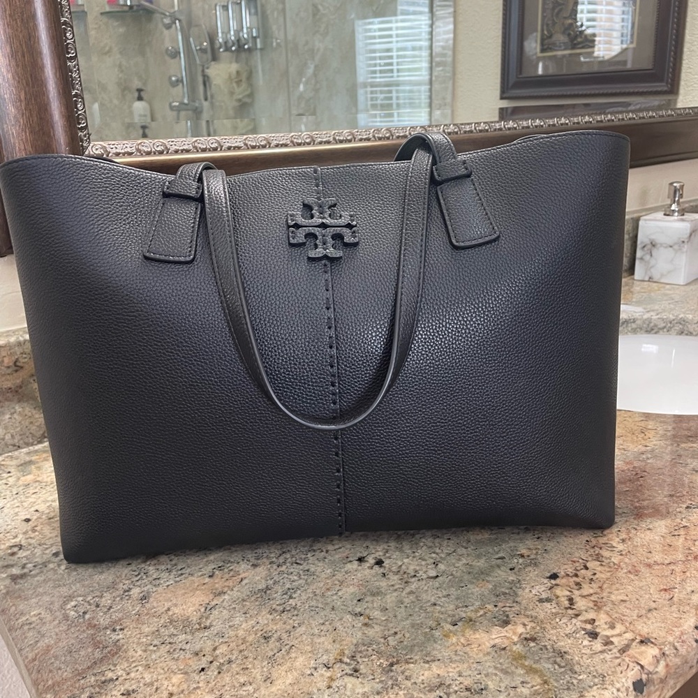 Tory Burch McGraw tote in black